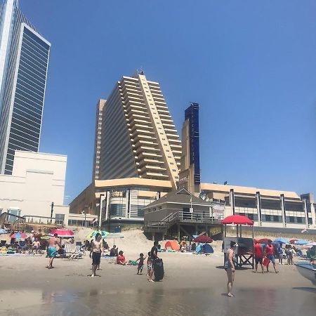 2Br 3Ba Beachfront Rental In Town Cozysuites Atlantic City Exteriör bild