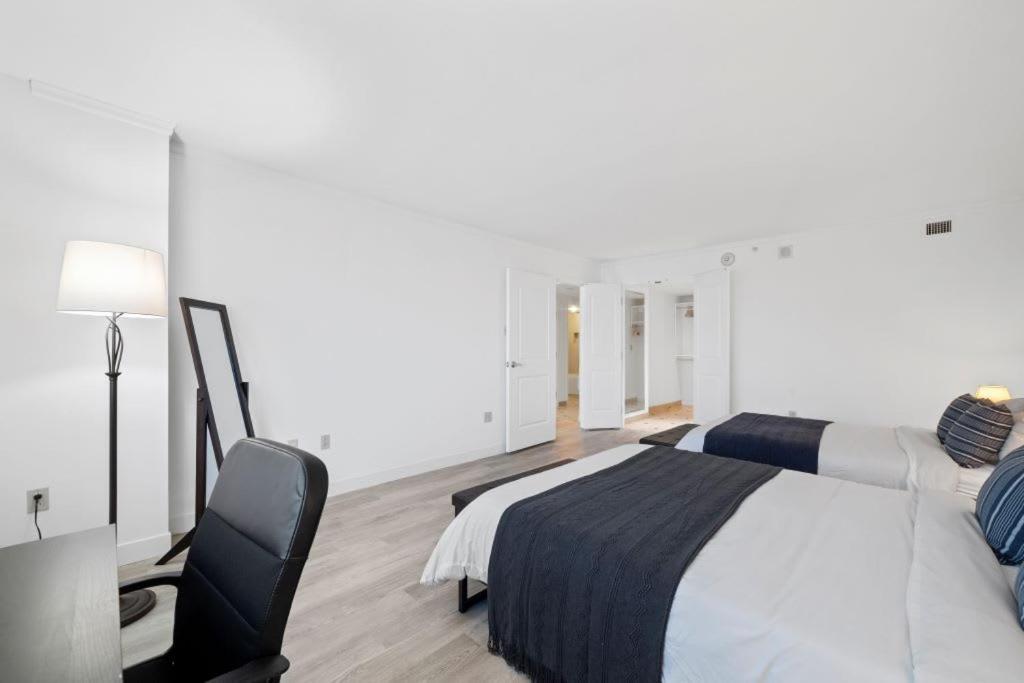 2Br 3Ba Beachfront Rental In Town Cozysuites Atlantic City Exteriör bild