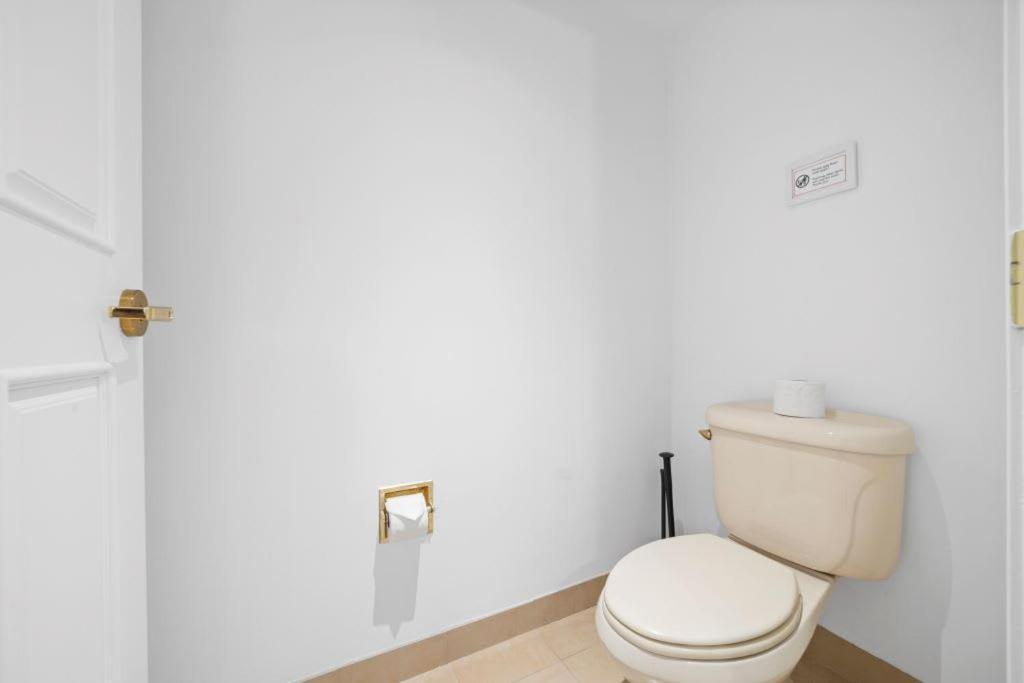 2Br 3Ba Beachfront Rental In Town Cozysuites Atlantic City Exteriör bild