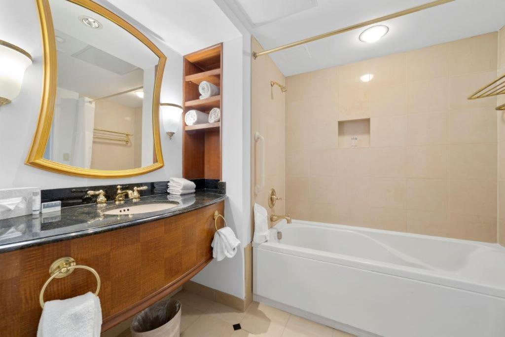 2Br 3Ba Beachfront Rental In Town Cozysuites Atlantic City Exteriör bild