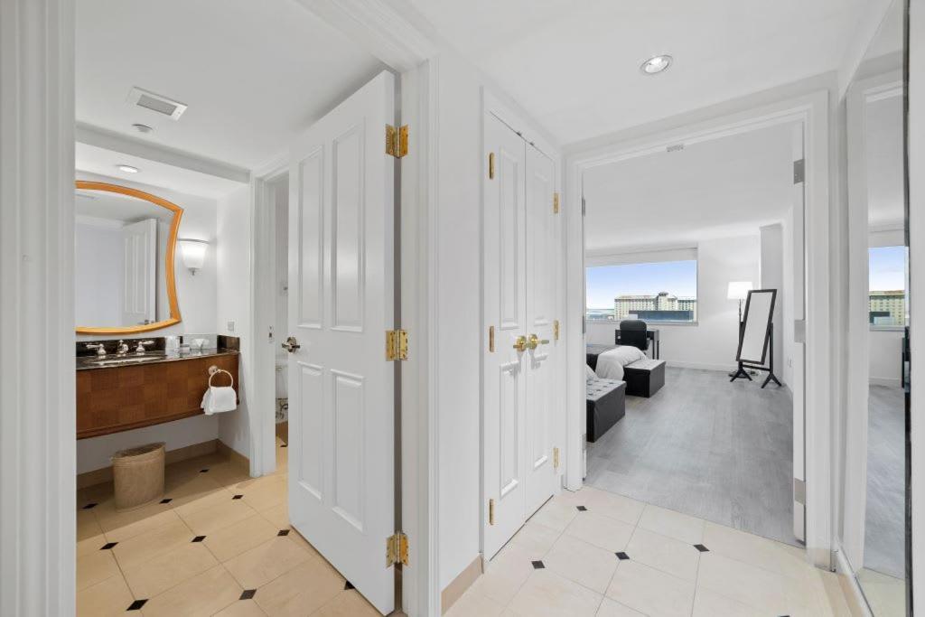 2Br 3Ba Beachfront Rental In Town Cozysuites Atlantic City Exteriör bild
