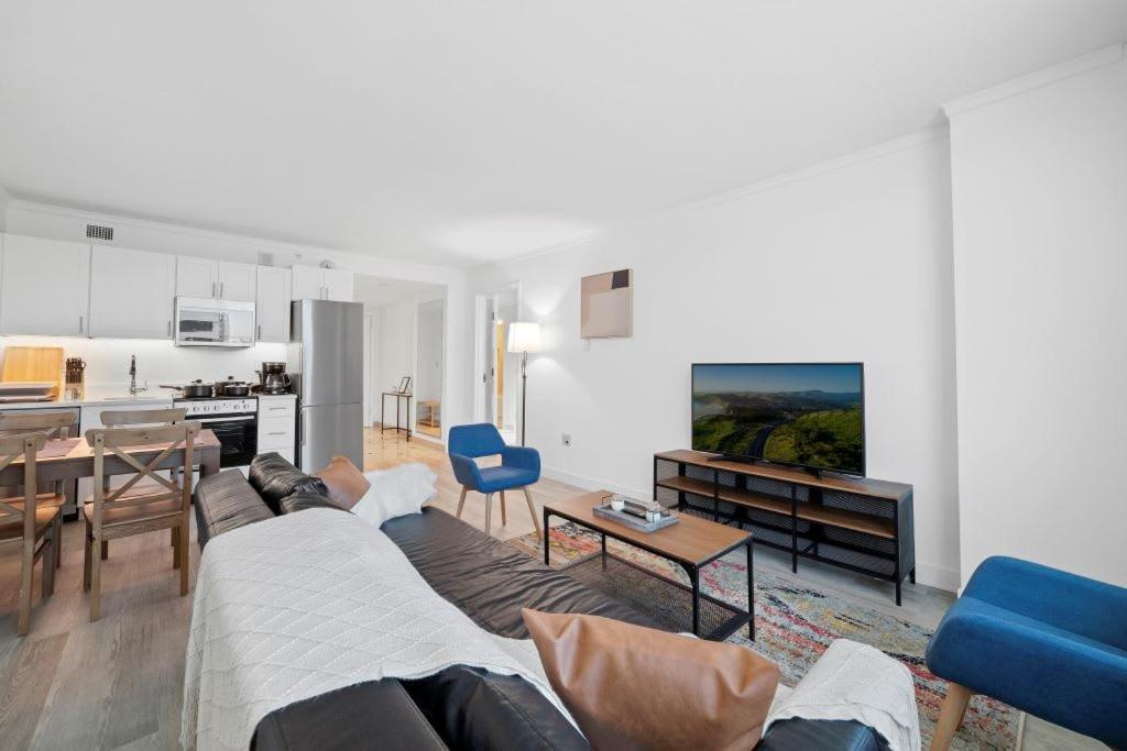 2Br 3Ba Beachfront Rental In Town Cozysuites Atlantic City Exteriör bild